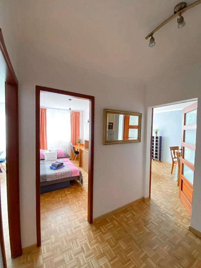 Room №3 Grzybowska 5 The Very Center Of วอร์ซอ ภายนอก รูปภาพ